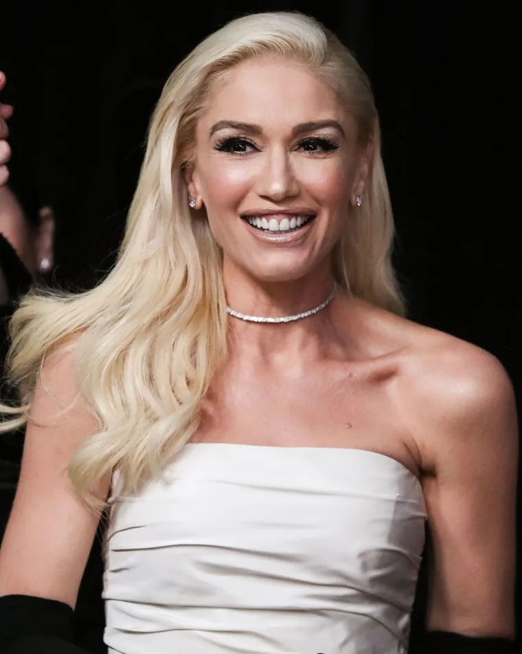 Sva izdanja Gwen Stefani: Nebesko plavi bob, bujni repovi, kovrče, platinasto plava...