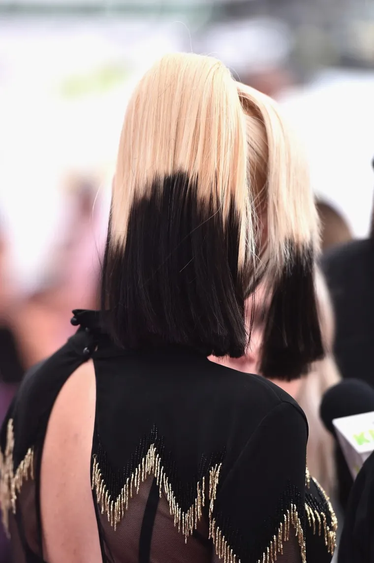 Sva izdanja Gwen Stefani: Nebesko plavi bob, bujni repovi, kovrče, platinasto plava...