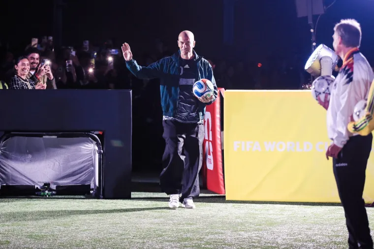 Gvardiol ukrao show legendama koje su predstavile novu loptu za SP 2026: Ovako to radi Joško