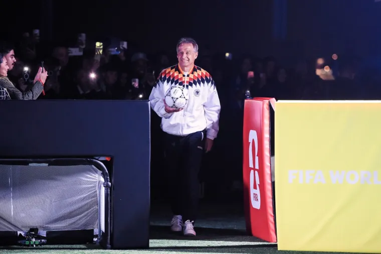 Gvardiol ukrao show legendama koje su predstavile novu loptu za SP 2026: Ovako to radi Joško