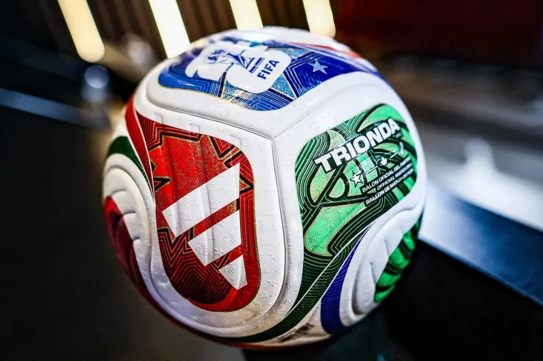 Gvardiol ukrao show legendama koje su predstavile novu loptu za SP 2026: Ovako to radi Jo&scaron;ko