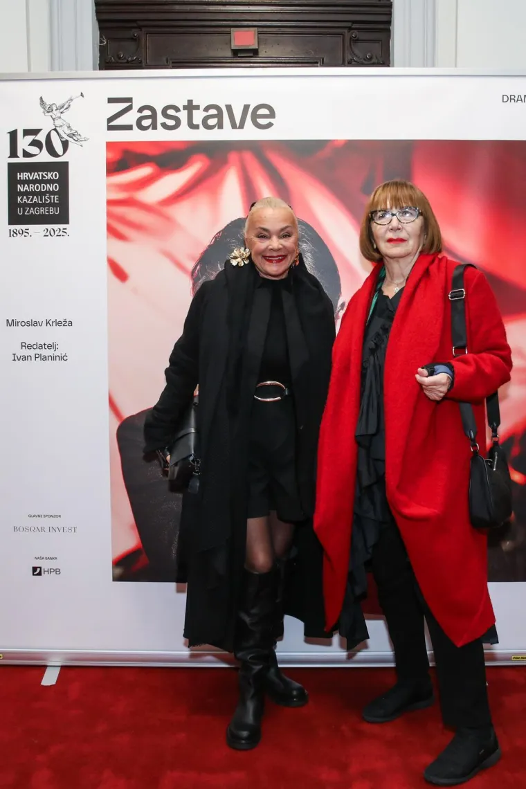 Pogledajte tko je sve od poznatih do&scaron;ao u HNK: Najpoznatiji odvjetnički par odu&scaron;evio modnom kombinacijom