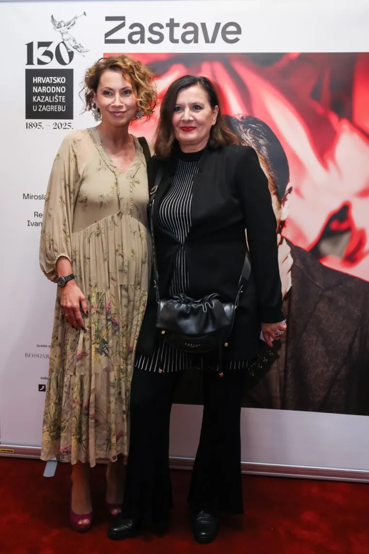 Pogledajte tko je sve od poznatih do&scaron;ao u HNK: Najpoznatiji odvjetnički par odu&scaron;evio modnom kombinacijom