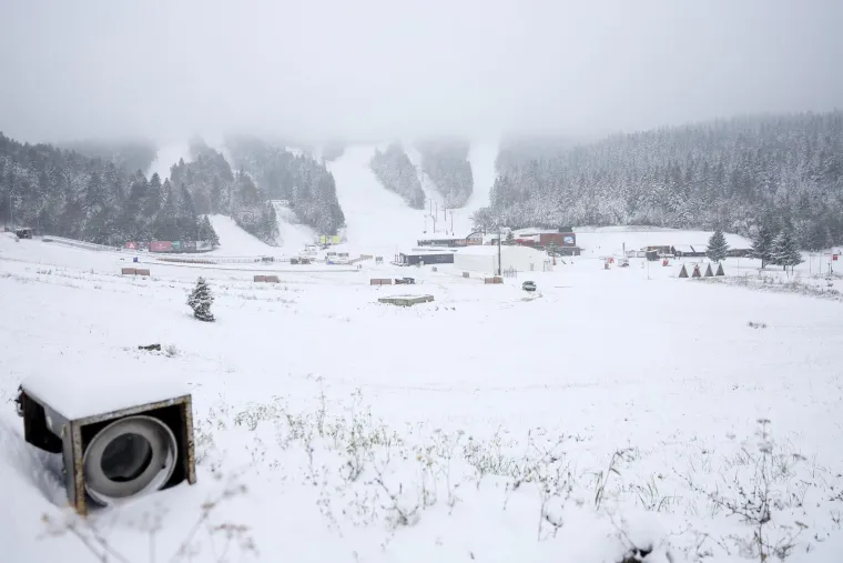 Pogledajte nestvarne prizore prvog snijega ove sezone: Na ovoj planini zima uvijek dođe najranije