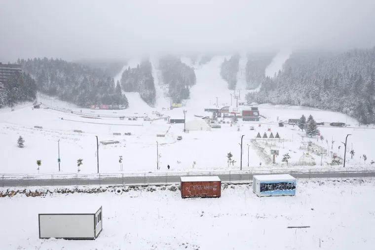Pogledajte nestvarne prizore prvog snijega ove sezone: Na ovoj planini zima uvijek dođe najranije