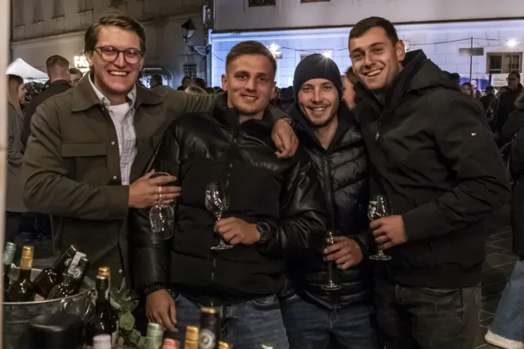 Prljavci, ljepotice i romantika! Tvrđa je gorjela od emocija: Ovo je bila osječka fe&scaron;ta za pamćenje