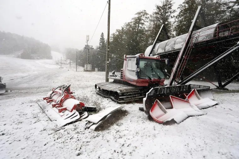 Prvi snijeg zabijelo Platak: Te&scaron;ko je vjerovati da su ovo jesenski prizori