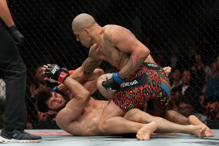 UFC prvak kontroverznim potezom podijelio svijet i postao mit