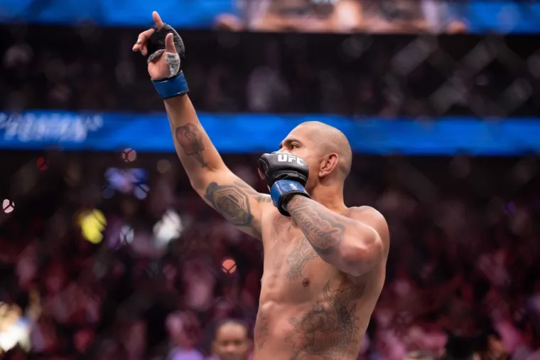 UFC prvak kontroverznim potezom podijelio svijet i postao mit