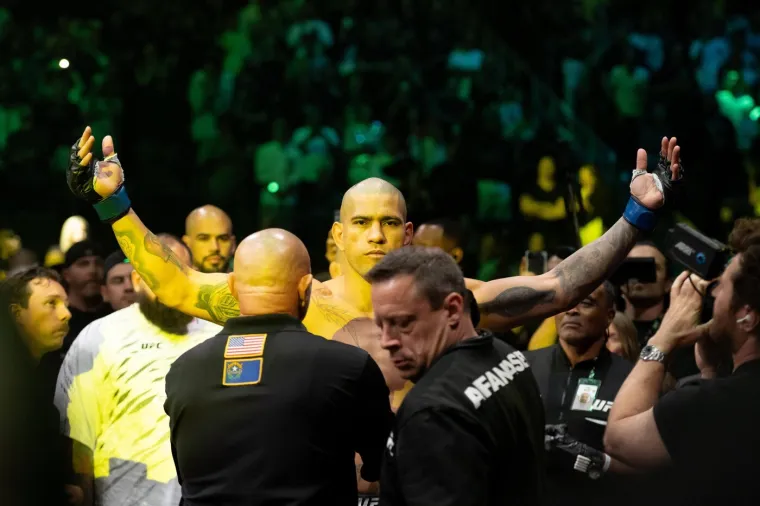 UFC prvak kontroverznim potezom podijelio svijet i postao mit