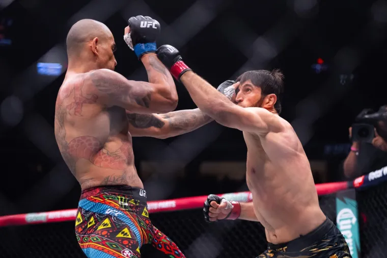 UFC prvak kontroverznim potezom podijelio svijet i postao mit