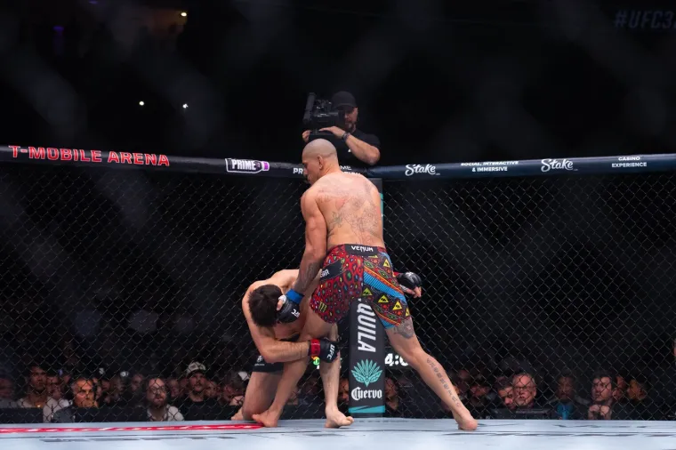 UFC prvak kontroverznim potezom podijelio svijet i postao mit