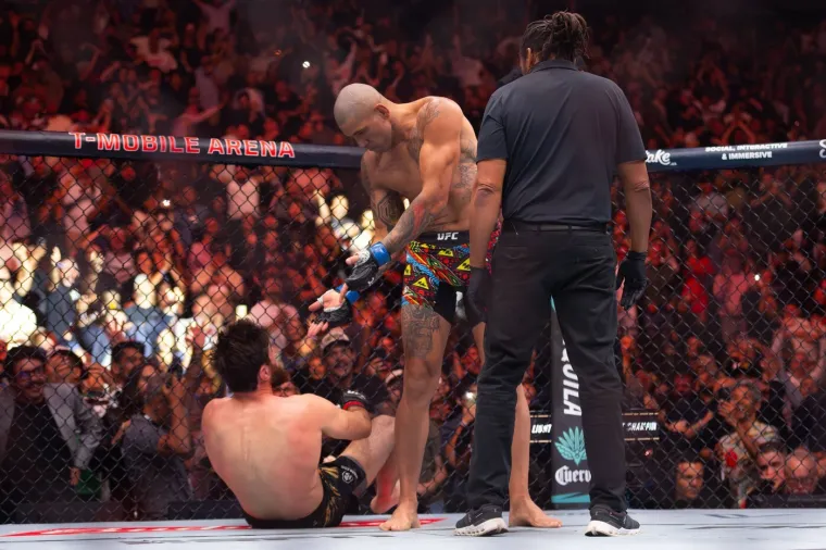 UFC prvak kontroverznim potezom podijelio svijet i postao mit