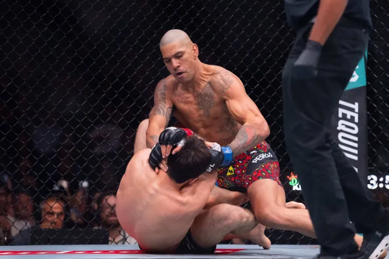 UFC prvak kontroverznim potezom podijelio svijet i postao mit