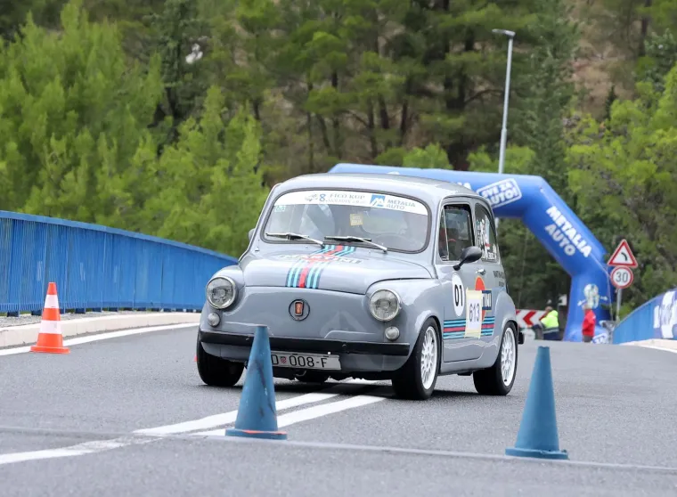 Ovo se ne viđa svaki dan! Fićeki preplavili Skradin: Ma pogledajte samo te male neodoljive legendice