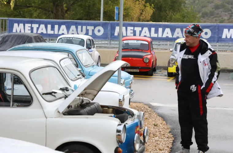 Ovo se ne viđa svaki dan! Fićeki preplavili Skradin: Ma pogledajte samo te male neodoljive legendice