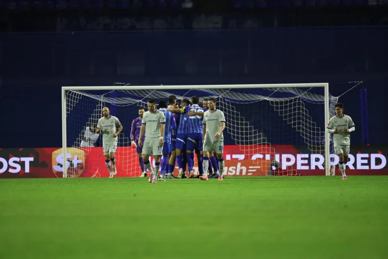 Nakon &scaron;okantnog poraza Dinama dogodila se sablasna scena koja će se jo&scaron; dugo prepričavati