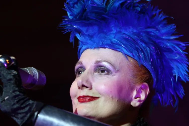 Nema boje i frizure koju nije probala: Ovo su najluđa izdanja velike Josipe Lisac