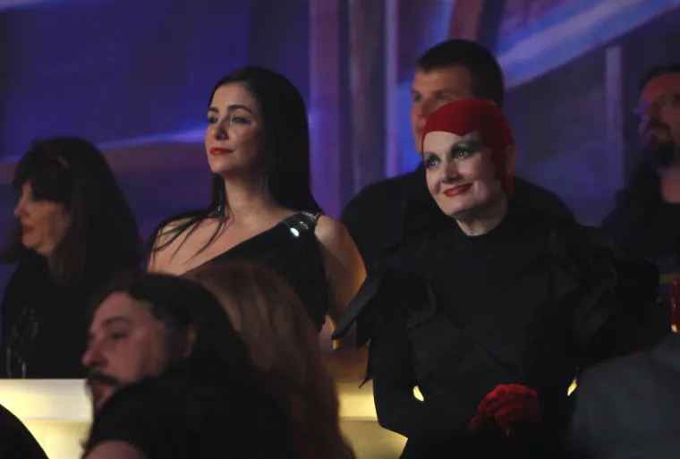 Nema boje i frizure koju nije probala: Ovo su najluđa izdanja velike Josipe Lisac