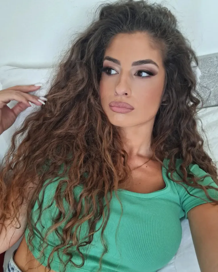 Uspoređuju je s Evom Mendes: Valentina iz 'Gospodina Savršenog' osvaja ljepotom