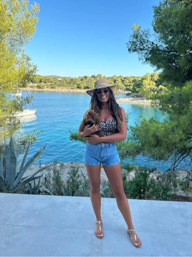 Uspoređuju je s Evom Mendes: Valentina iz 'Gospodina Savr&scaron;enog' osvaja ljepotom