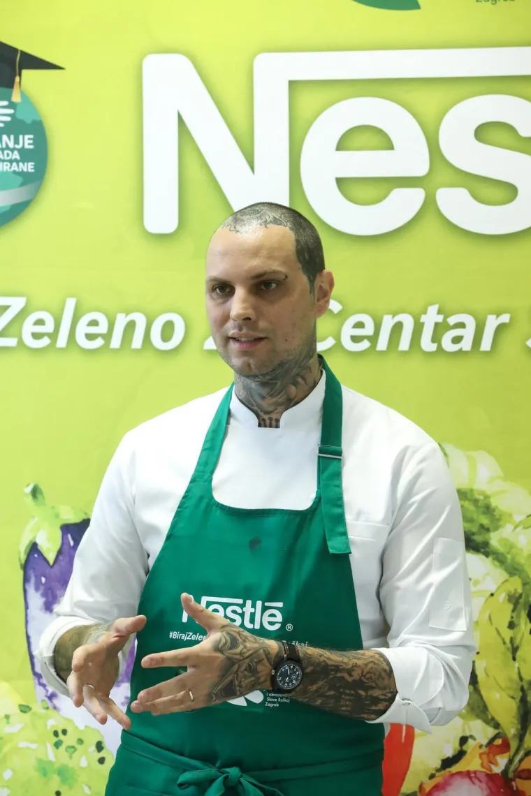 Tko je Mario Mandarić? Kuhanje mu je velika strast, a posvećen je suprug i otac