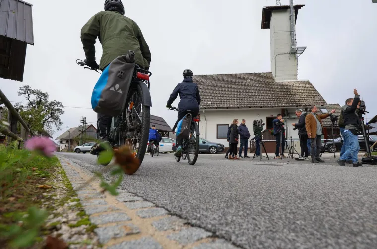 Spušteni pogledi planinara, policija na svakom koraku: Ovo je mjesto stravične tragedije