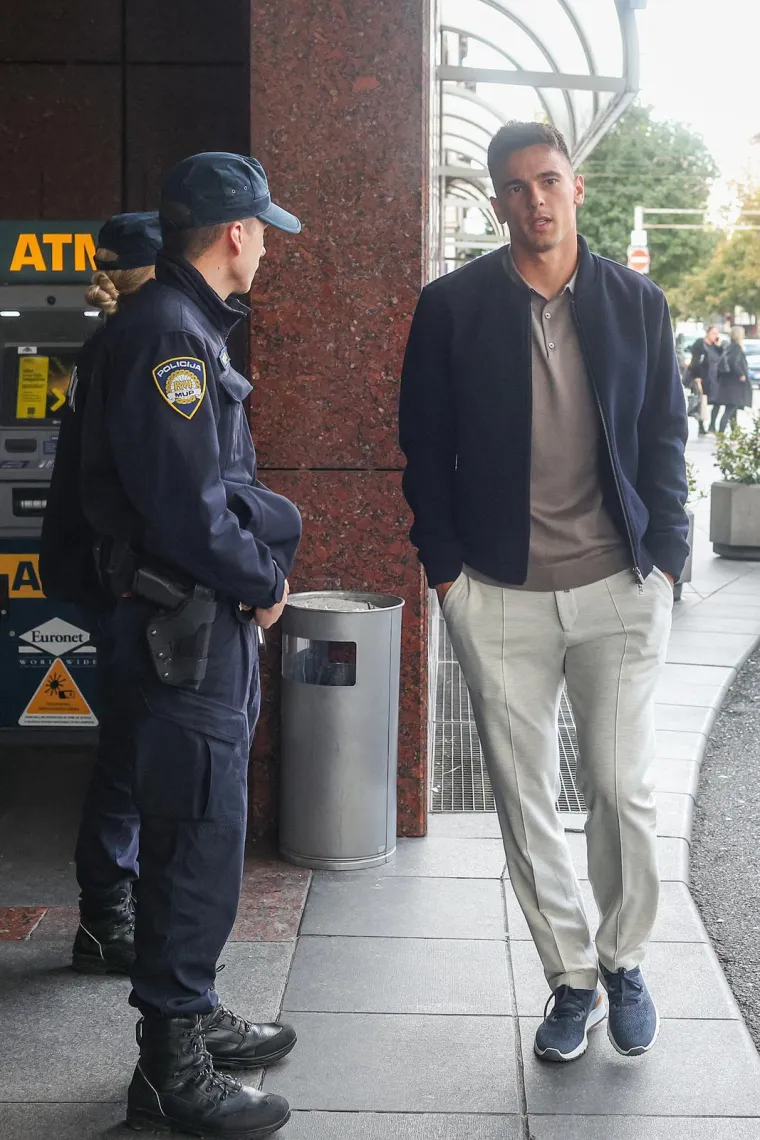 Vatreni dolaze! Pogledajte tko je i kako među prvima stigao u poznati zagrebački hotel