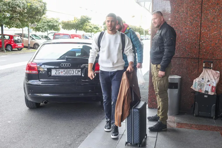 Vatreni dolaze! Pogledajte tko je i kako među prvima stigao u poznati zagrebački hotel