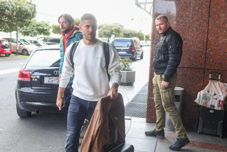 Vatreni dolaze! Pogledajte tko je i kako među prvima stigao u poznati zagrebački hotel