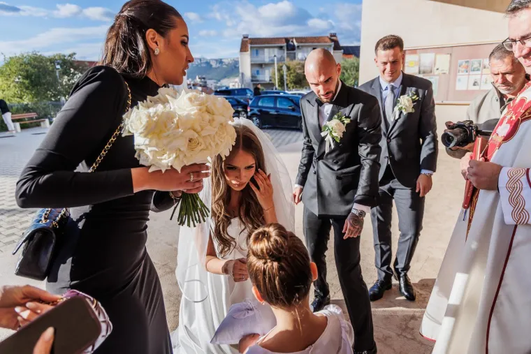 Nogometa&scaron; i modna dizajnerica zavjetovali se na vječnu ljubav: Evo tko je sve do&scaron;ao na vjenčanje