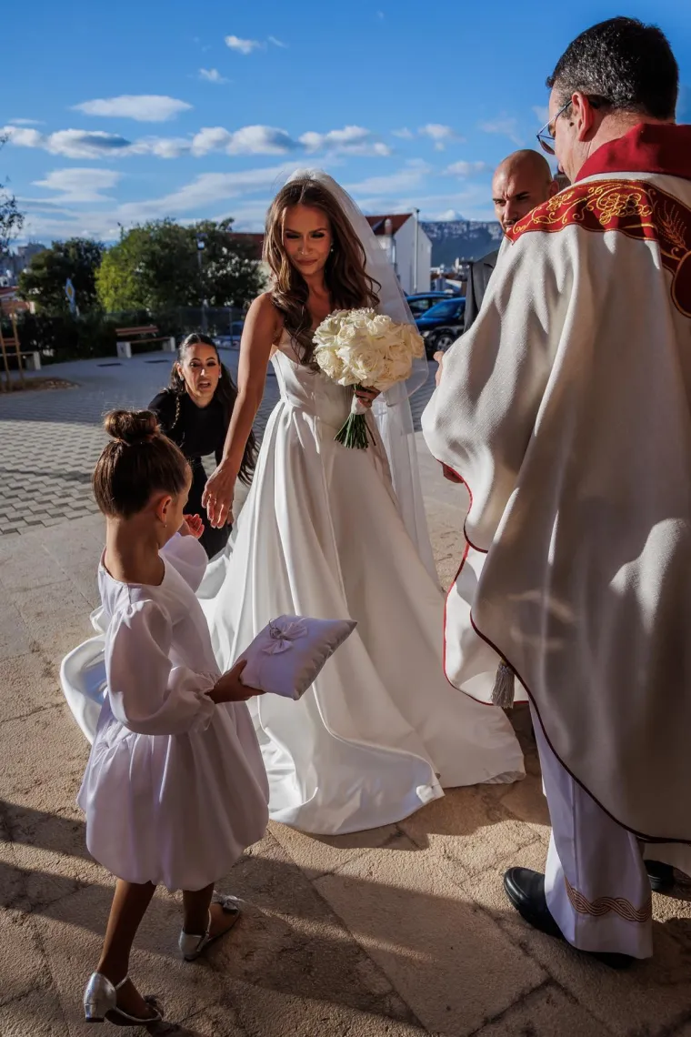 Nogometa&scaron; i modna dizajnerica zavjetovali se na vječnu ljubav: Evo tko je sve do&scaron;ao na vjenčanje