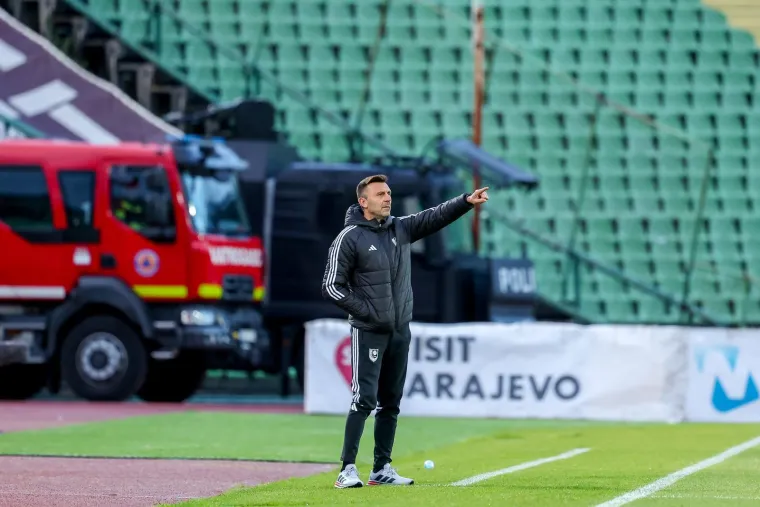 Ovako je &Scaron;timac prkosio navijačima nakon uvreda: Pojavio se i Mamić s 11 godina mlađom partnericom