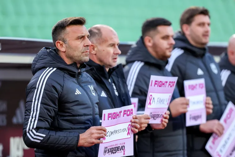 Ovako je &Scaron;timac prkosio navijačima nakon uvreda: Pojavio se i Mamić s 11 godina mlađom partnericom