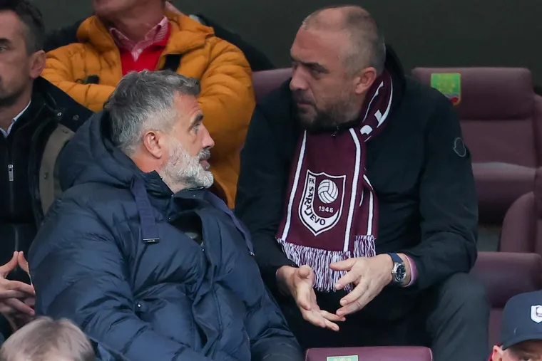 Ovako je Štimac prkosio navijačima nakon uvreda: Pojavio se i Mamić s 11 godina mlađom partnericom