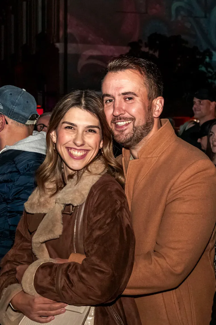 Nisu marili ni za hladnoću ni za poglede: Zaljubljeni golupčići u Osijeku rastopili sva srca posjetitelja