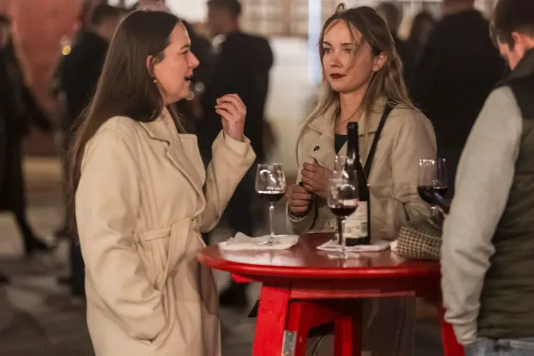 Nisu marili ni za hladnoću ni za poglede: Zaljubljeni golupčići u Osijeku rastopili sva srca posjetitelja