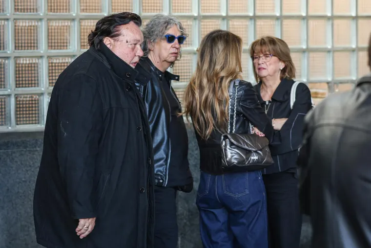 Mila Elegović u suzama na ispraćaju biv&scaron;eg supruga i slavnog fotografa Ivana Balića