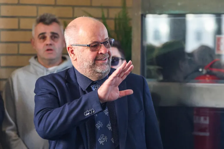 Mila Elegović u suzama na ispraćaju biv&scaron;eg supruga i slavnog fotografa Ivana Balića