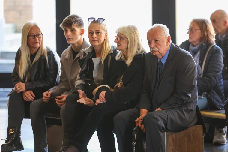 Mila Elegović u suzama na ispraćaju biv&scaron;eg supruga i slavnog fotografa Ivana Balića