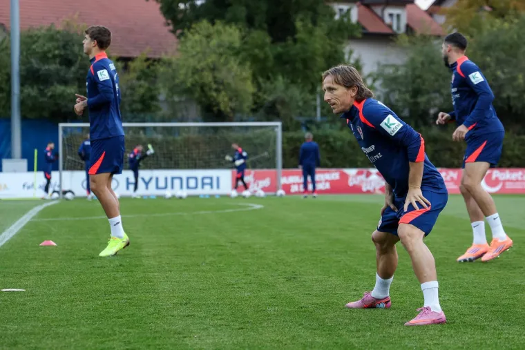 Kažnjeni Vatreni prisustvovao pretposljednjem treningu uoči utakmice istine za Hrvatsku