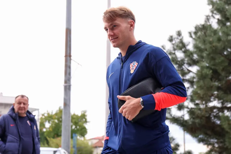 Najzgodniji hrvatski nogometa&scaron;i: Dominiraju na terenu i slamaju srca isklesanim tijelima