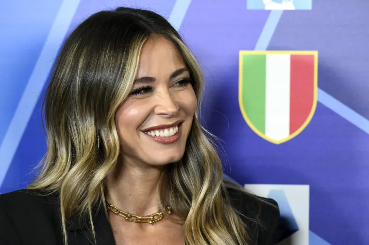 Nije samo zgodna TV voditeljica, a ona je vi&scaron;e od toga: Pravnica, majka, modna ikona