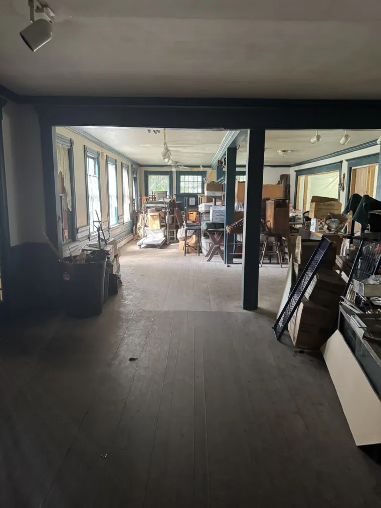 Nekoć su ovdje noćili slavni, danas je objektu zabranjen pristup iz razloga koji plaše um