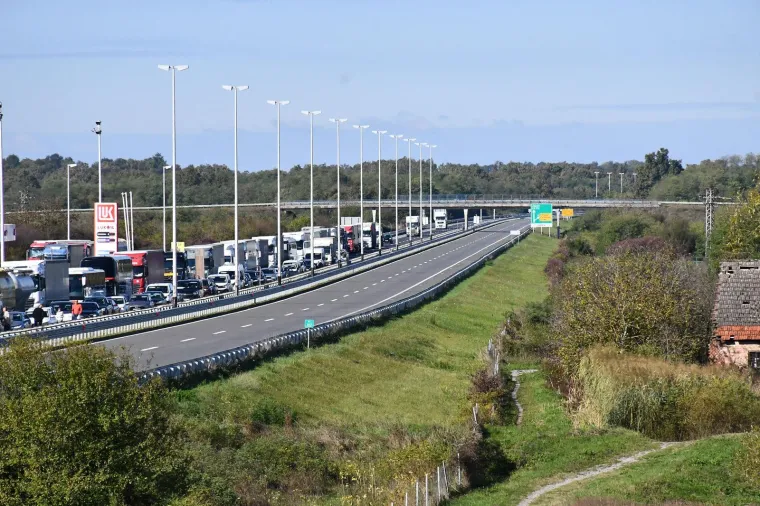 Uznemirujući prizori na A3! Otkrili kako je do&scaron;lo do nesreće: Bugarin u BMW-u ubio Hrvata