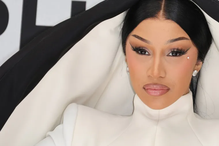 Cardi B je kroz godine doslovno promijenila svoj opis: Fotografije govore vi&scaron;e od riječi