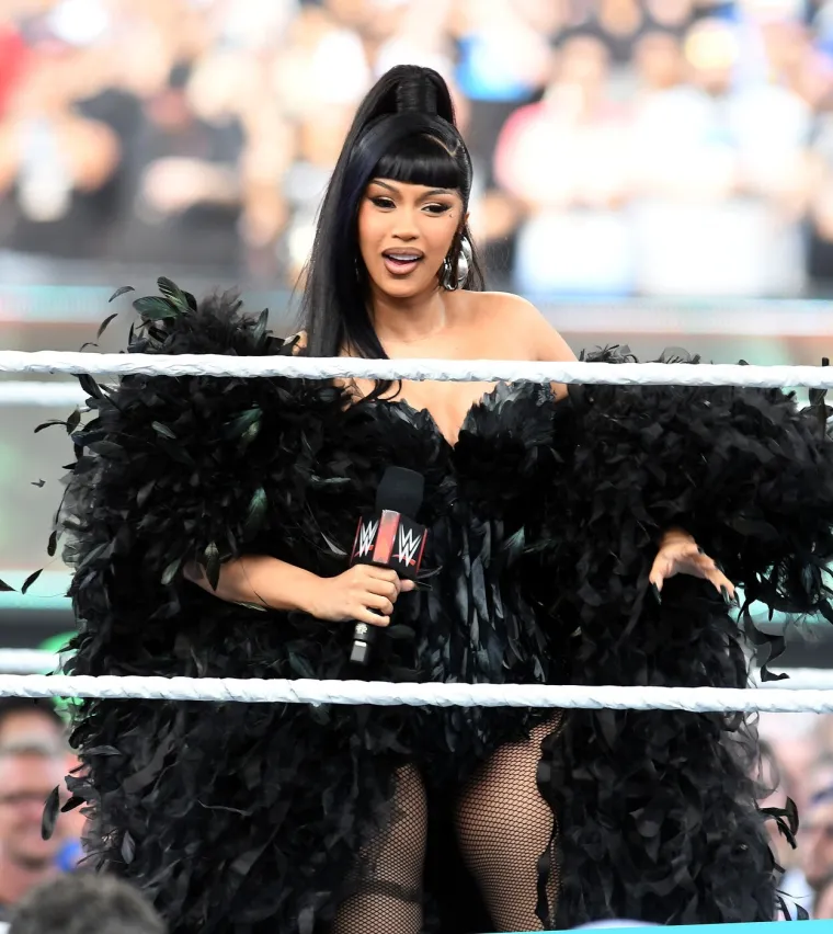 Cardi B je kroz godine doslovno promijenila svoj opis: Fotografije govore vi&scaron;e od riječi