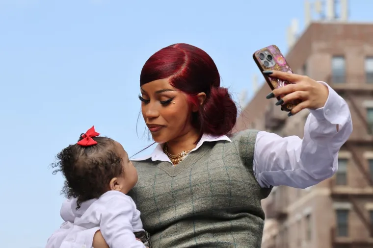 Cardi B je kroz godine doslovno promijenila svoj opis: Fotografije govore vi&scaron;e od riječi