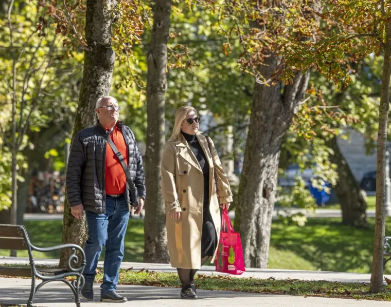 Odjenule se kao za modnu pistu: Samozatajne dame bile su pravo osvježenje u Karlovcu