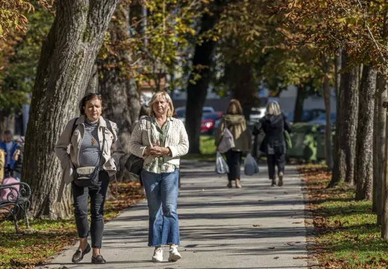 Odjenule se kao za modnu pistu: Samozatajne dame bile su pravo osvježenje u Karlovcu
